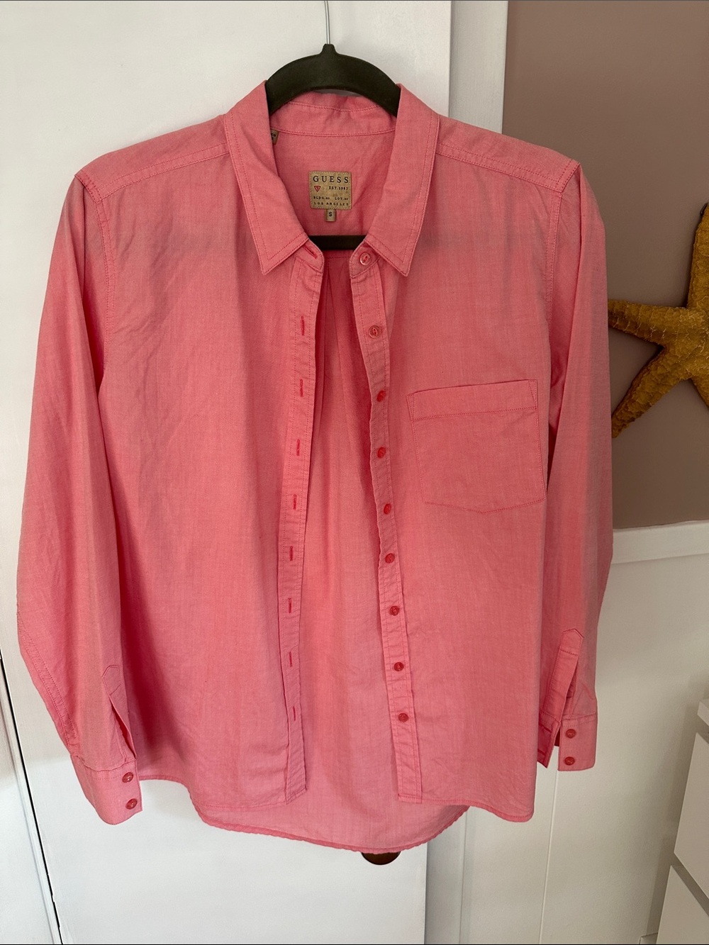 Guess button down long sleeve blouse